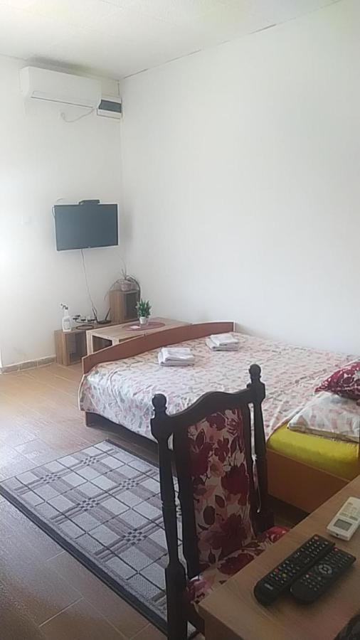Apartman Laki Apartment Kotor Ngoại thất bức ảnh